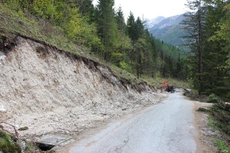 DELA NA CESTI V LEPENO PO PREDVIDENI ČASOVNICI 2